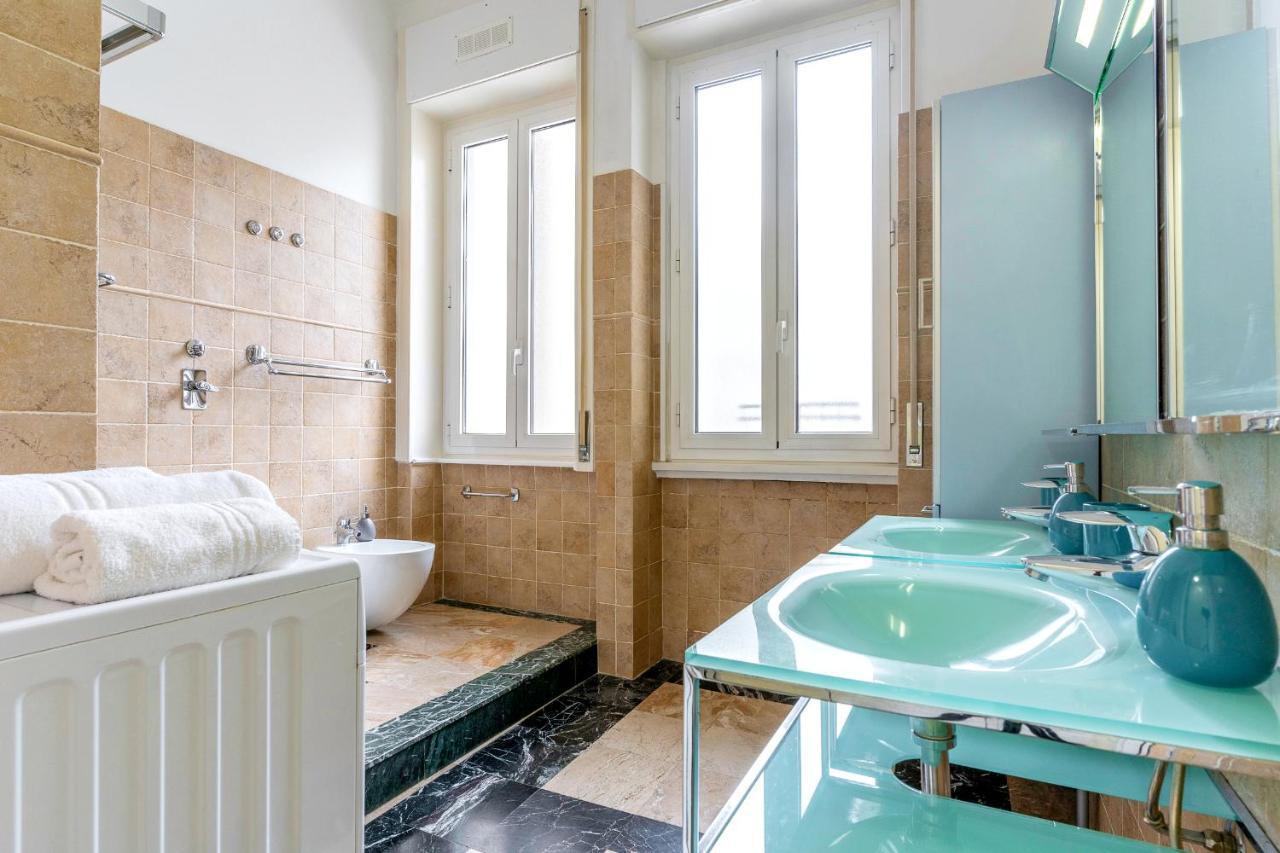 S. Ambrogio Square Apartment Milan Luaran gambar