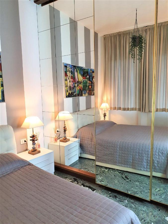 S. Ambrogio Square Apartment Milan Luaran gambar